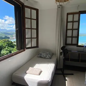  Apartment Hill Hostel- Martinique- Dortoir